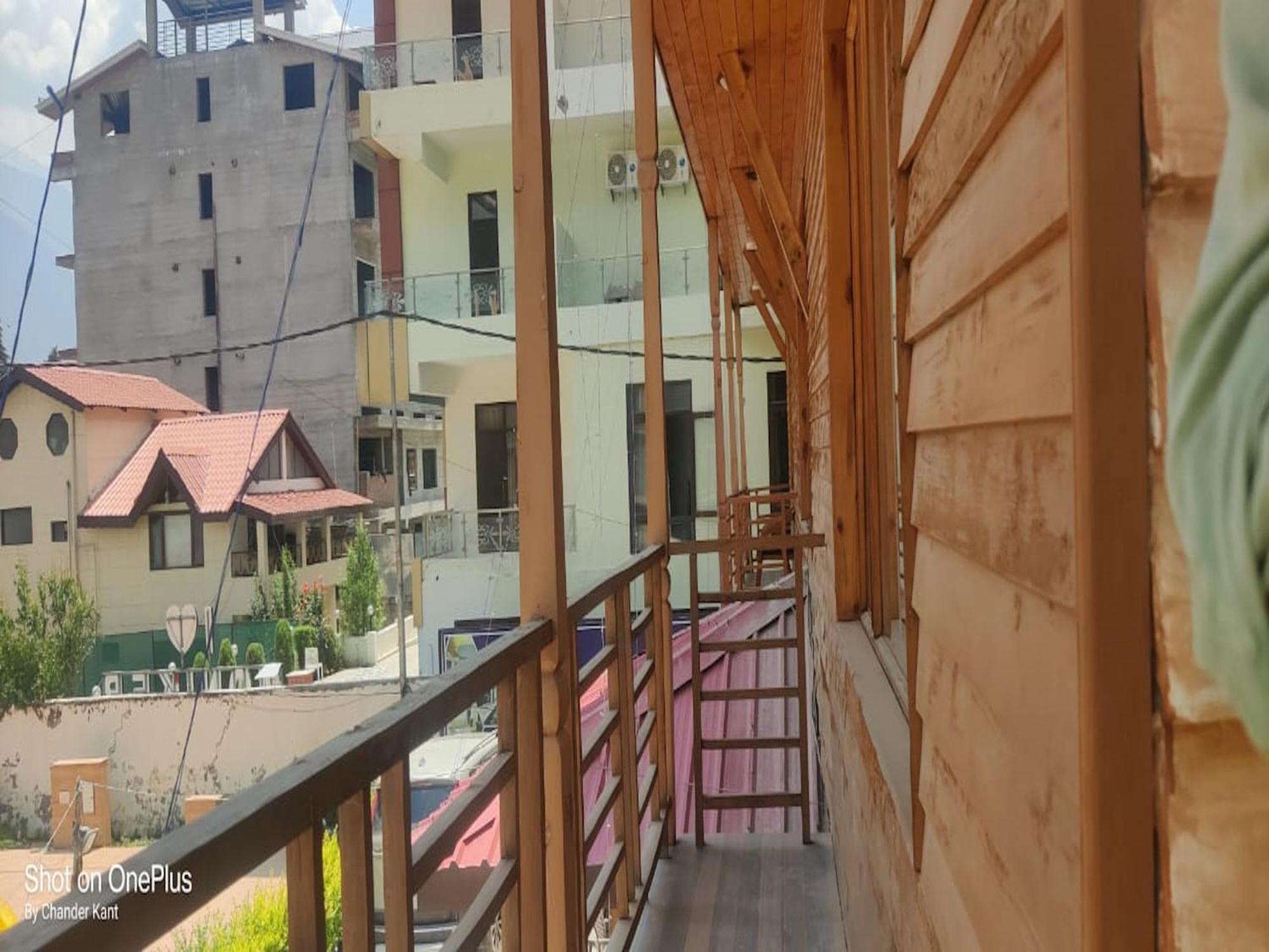 Hotel Manali Queen Manāli Exterior foto